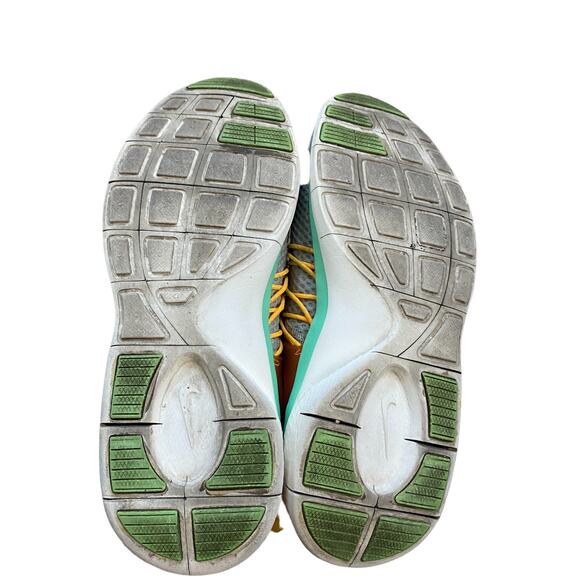 Nike Free Virtuous Sneakers Women's 6 Style Code: 725060-003 - Picture 5 of 6